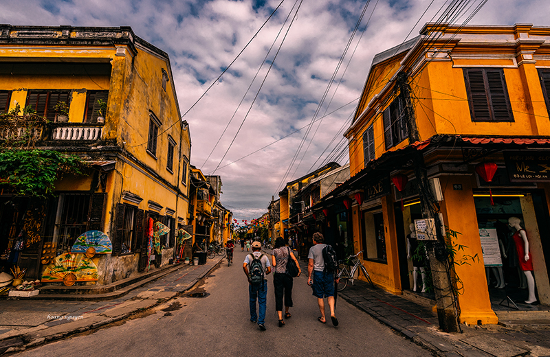 Hoi An ancient town and beach leisure 5 days