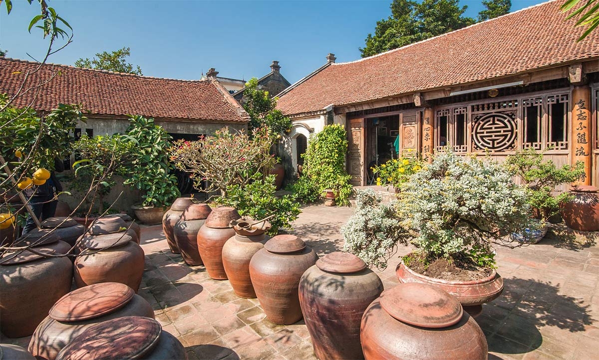 Duong Lam Ancient Village