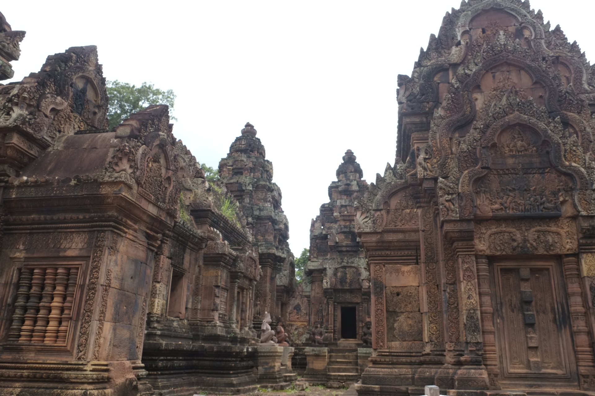 Banteay-Srei-Temple-Siem-Reap