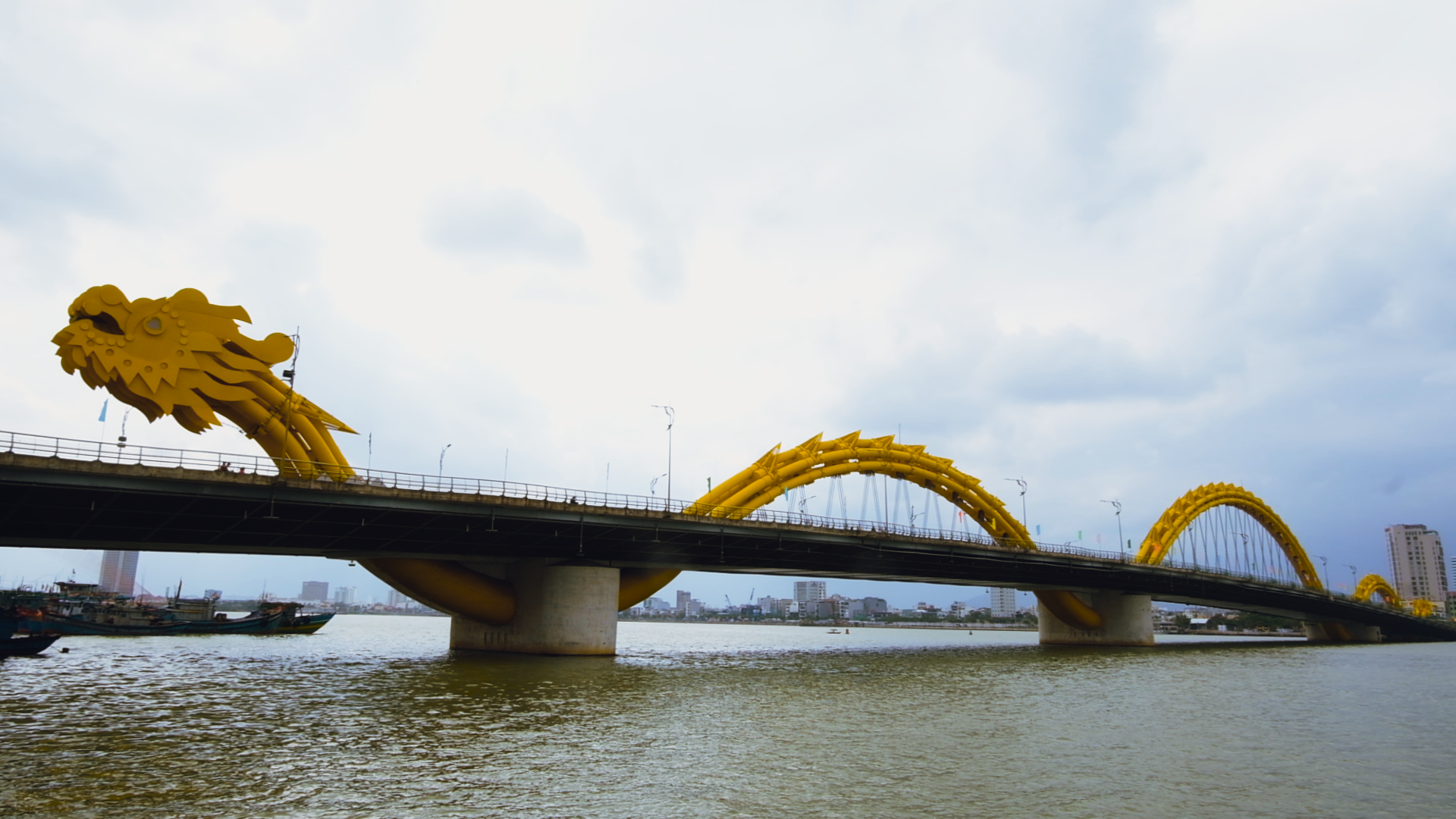 dragon-bridge-in-da-nang