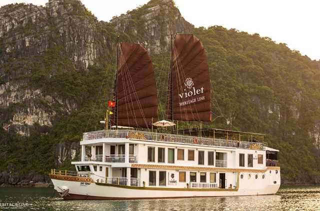 luxury-cruise-halong-bay