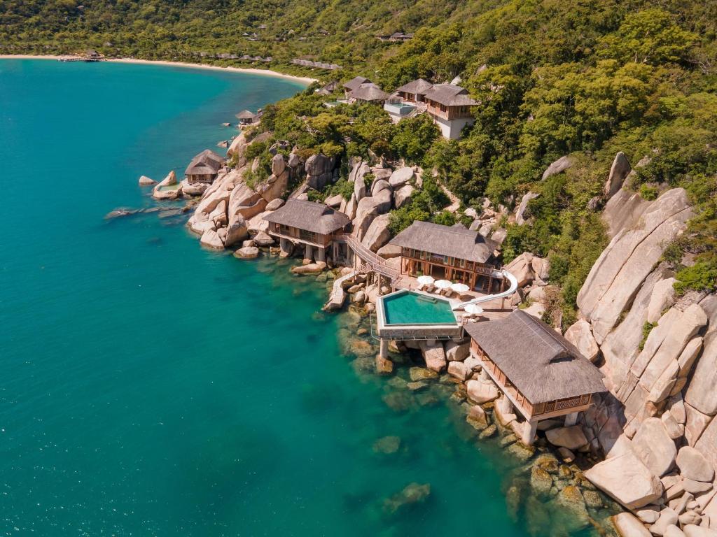 ultraluxury-beach-resort-vietnam