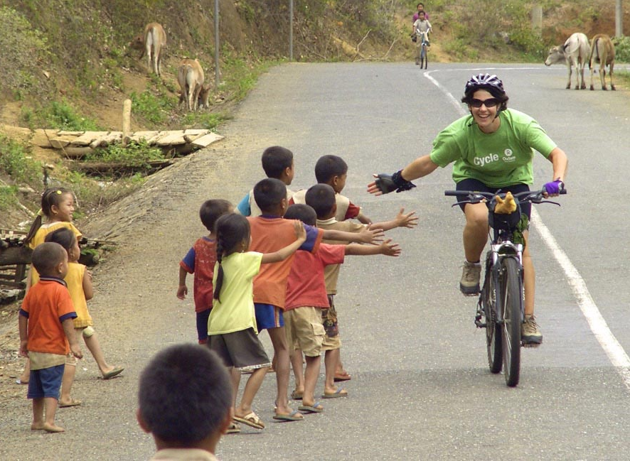 Cycling from Phnom Penh to Siem Reap 5 day Package