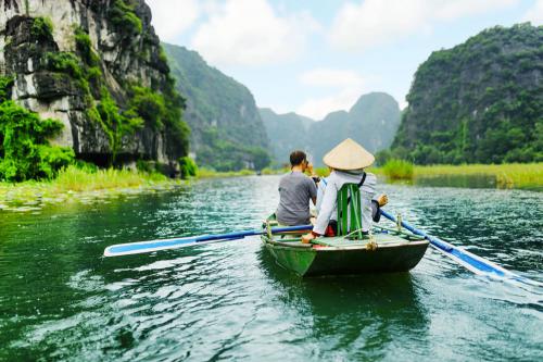 Hoa Lu Temples and Tam Coc Day Trip from Hanoi