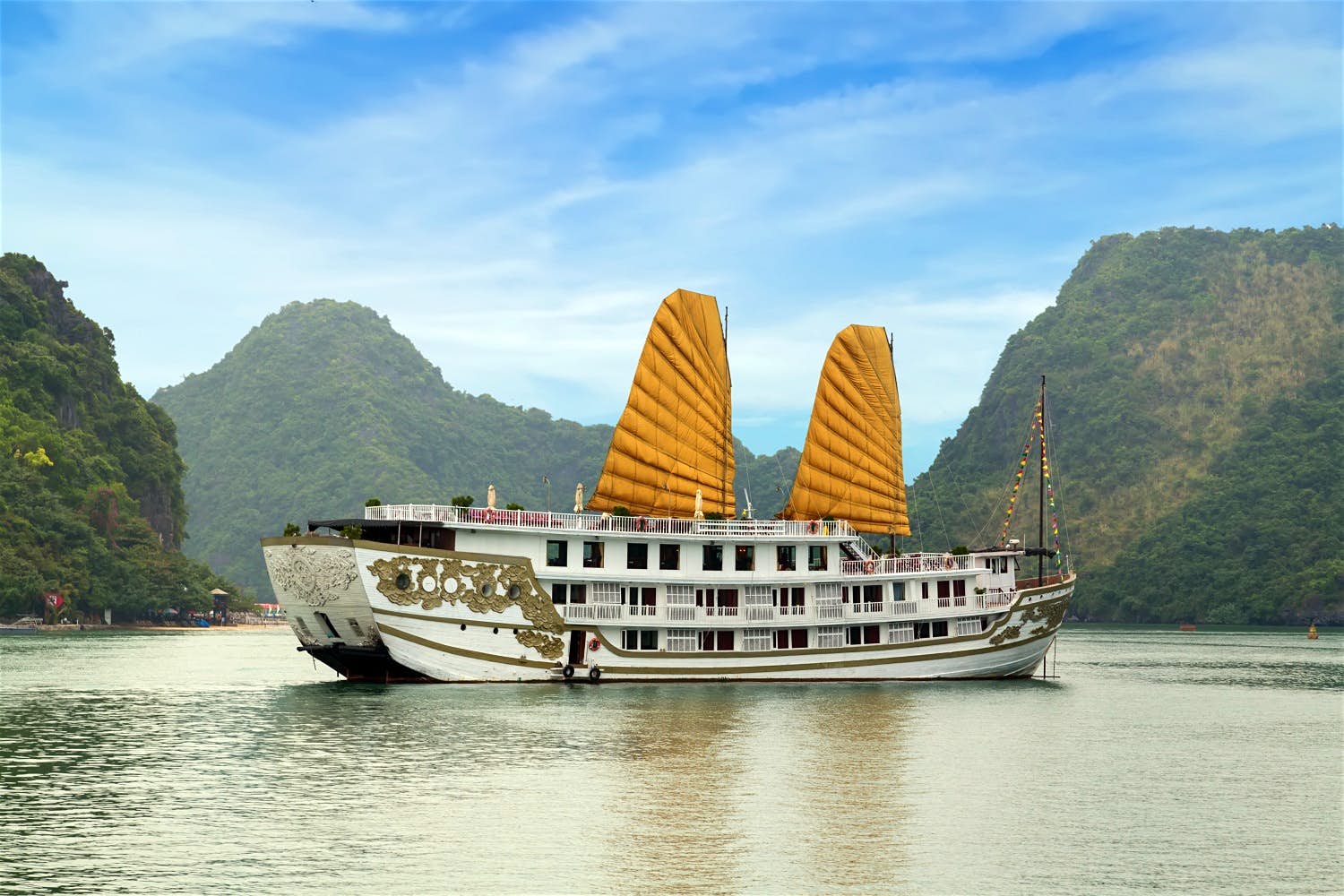 Overnight-Cruise-Halong-Bay