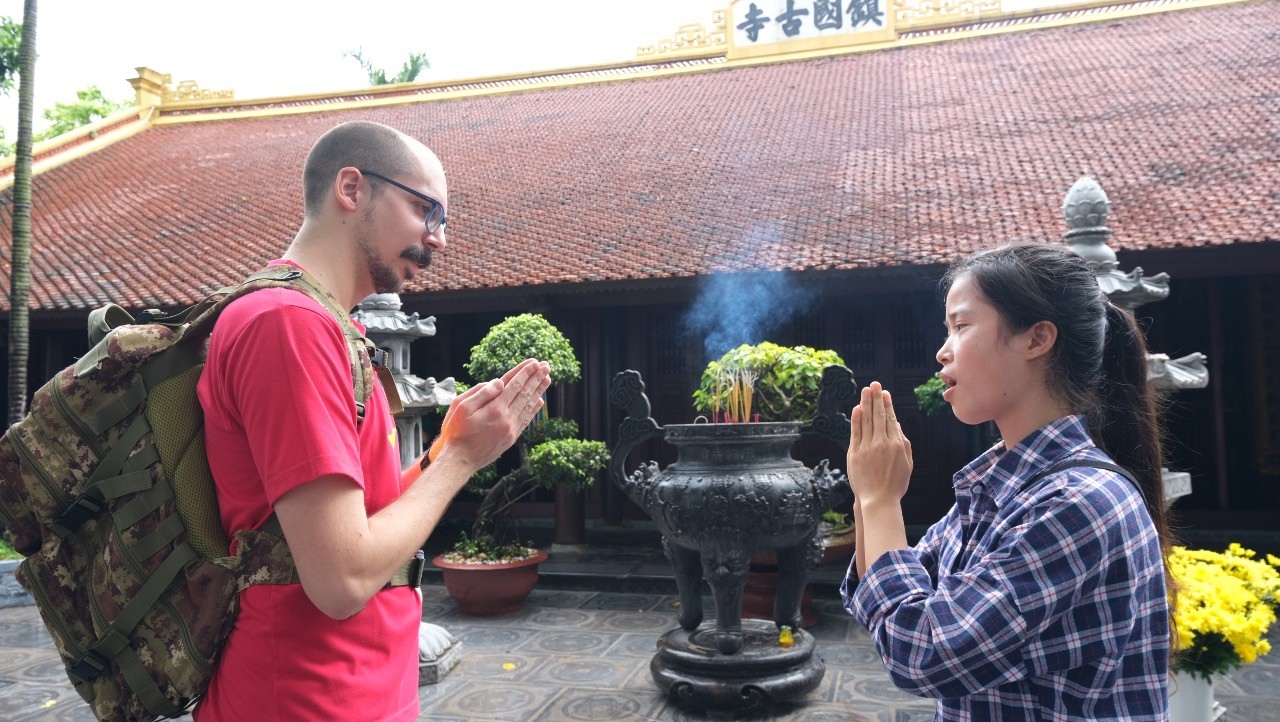 tran-quoc-pagoda-hanoi