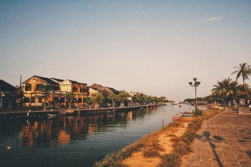 Why Hoi An could have your stay of only 3 days, or up to a week?